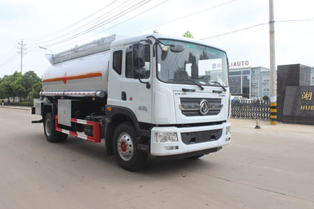 東風(fēng)D9 10噸易燃液體罐車包上戶價(jià)格